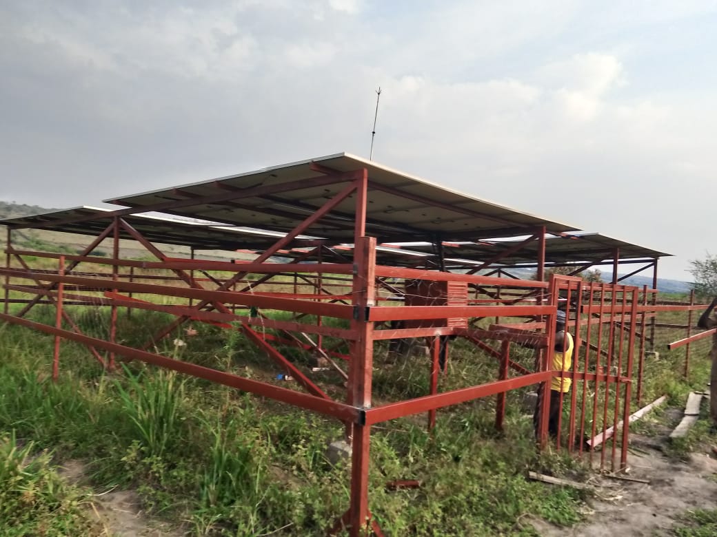 Solar pump structure